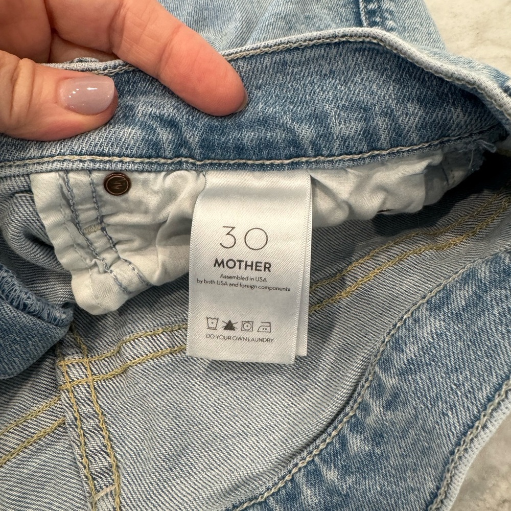 MOTHER denim shorts size 30 - Picture 3 of 3